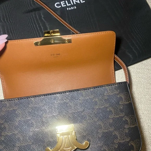 CELINE TRIOMPHE SHOULDER BAG - Picture 5 of 7